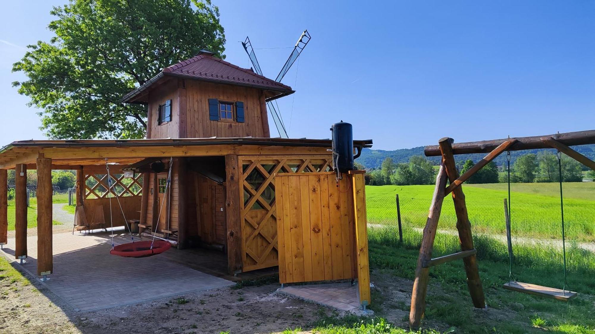 Unique Wooden Holiday House In Nature Lukovica pri Domzalah Luaran gambar